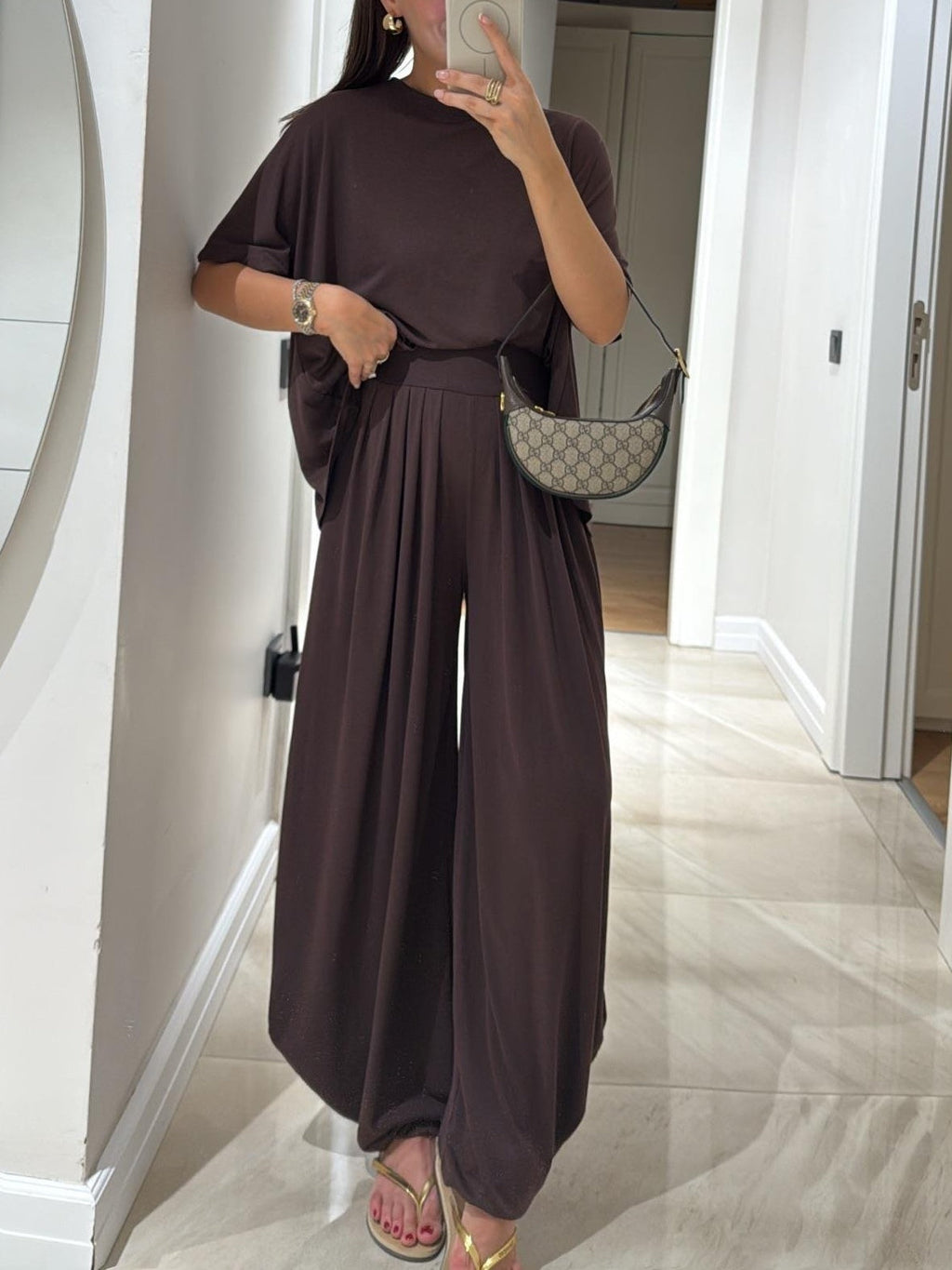 Co Ord Set Dames met Geplooide Wijde Broek in Bruin, productfoto 3