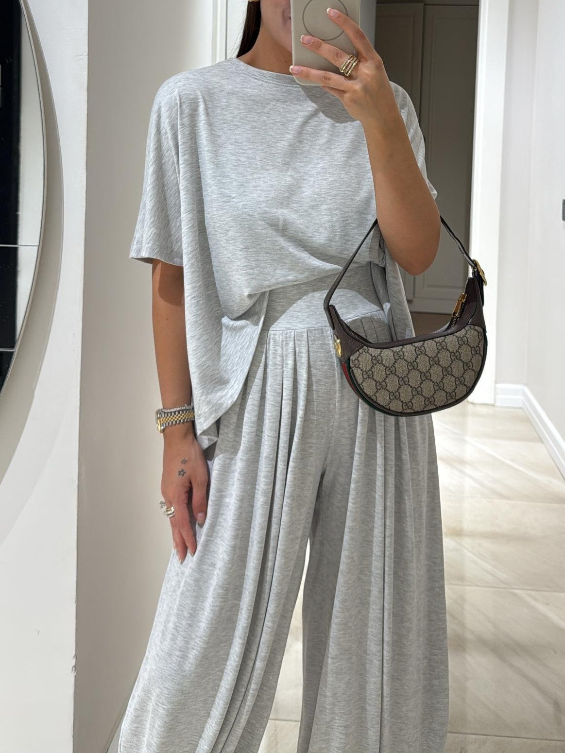 Co Ord Set Dames met Geplooide Wijde Broek in Lichtgrijs, productfoto 6