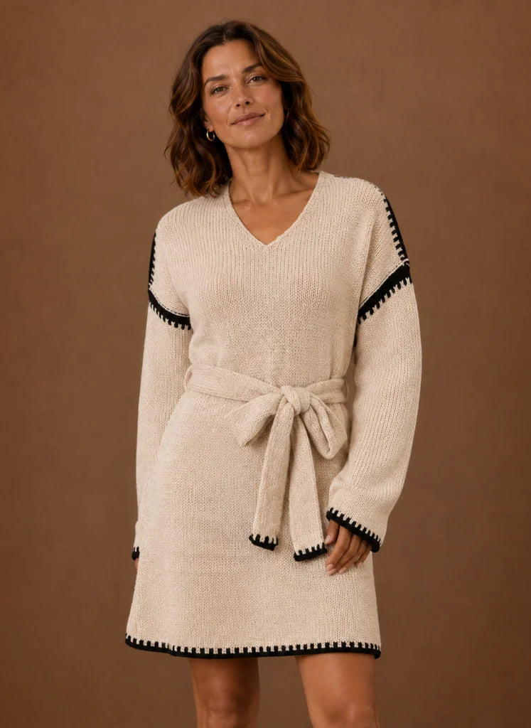 Gebreide Jurk Dames met V-Hals en Ceintuur in Beige, productfoto