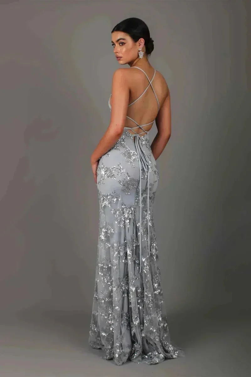 Pailletten Maxi-Jurk Dames met V-Hals in Grijs, gedragen door model, detailfoto