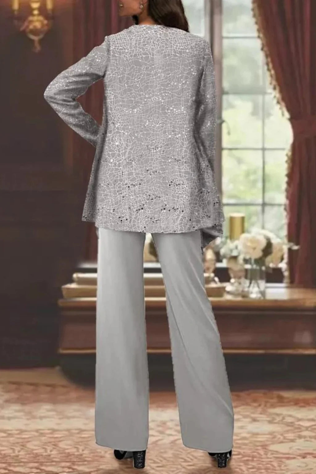 Pailletten Broekpak Dames Driedelig in Zilver, gedragen door model, detailfoto