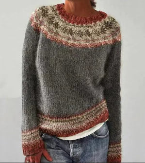 Noorse Trui Dames met Ronde Hals in Grijs met Krans, productfoto