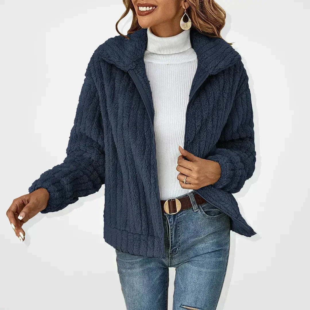 Teddy Vest Dames met Knopen in Marineblauw, productfoto