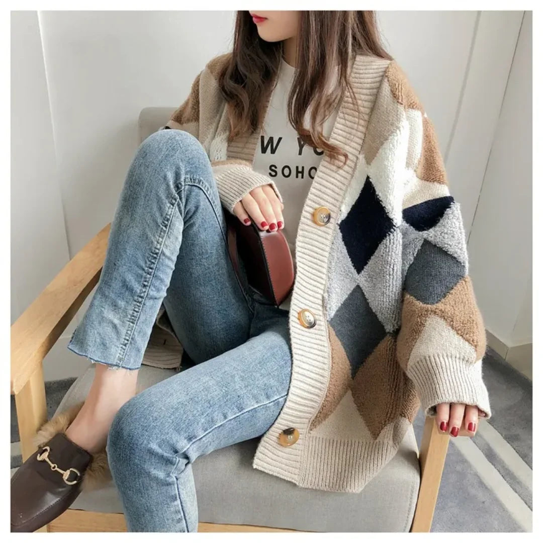 Oversized Vest Dames met Ruitpatroon in Crème, gedragen door model, zijaanzicht