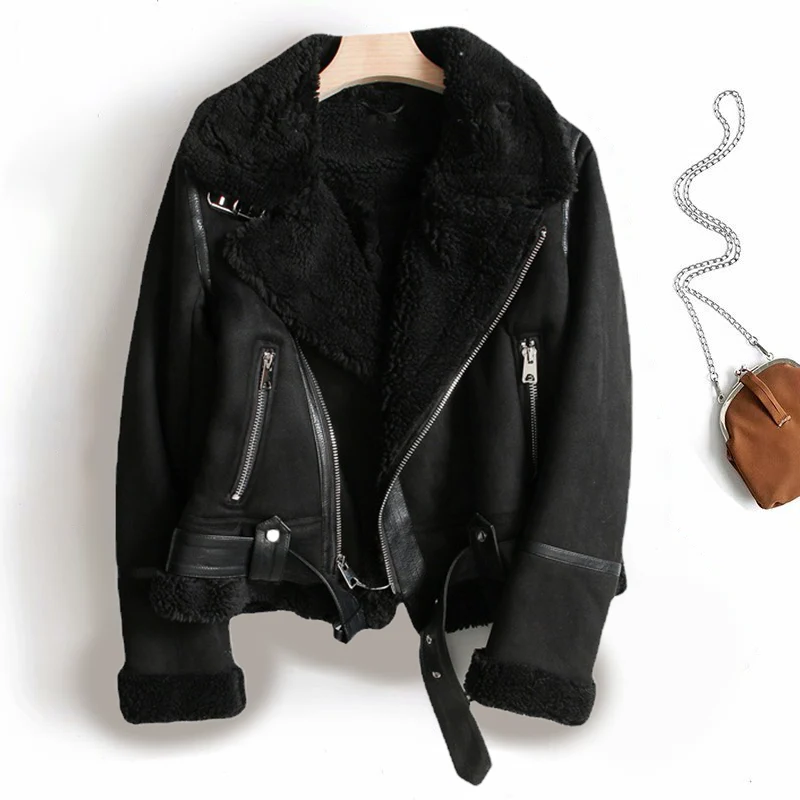 Korte Winterjas Dames met Sherpa Voering in Zwart, productfoto 2